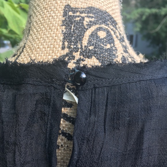 ☀️Butterfly Sleeve Shirt🦋🖤 - Picture 4 of 5